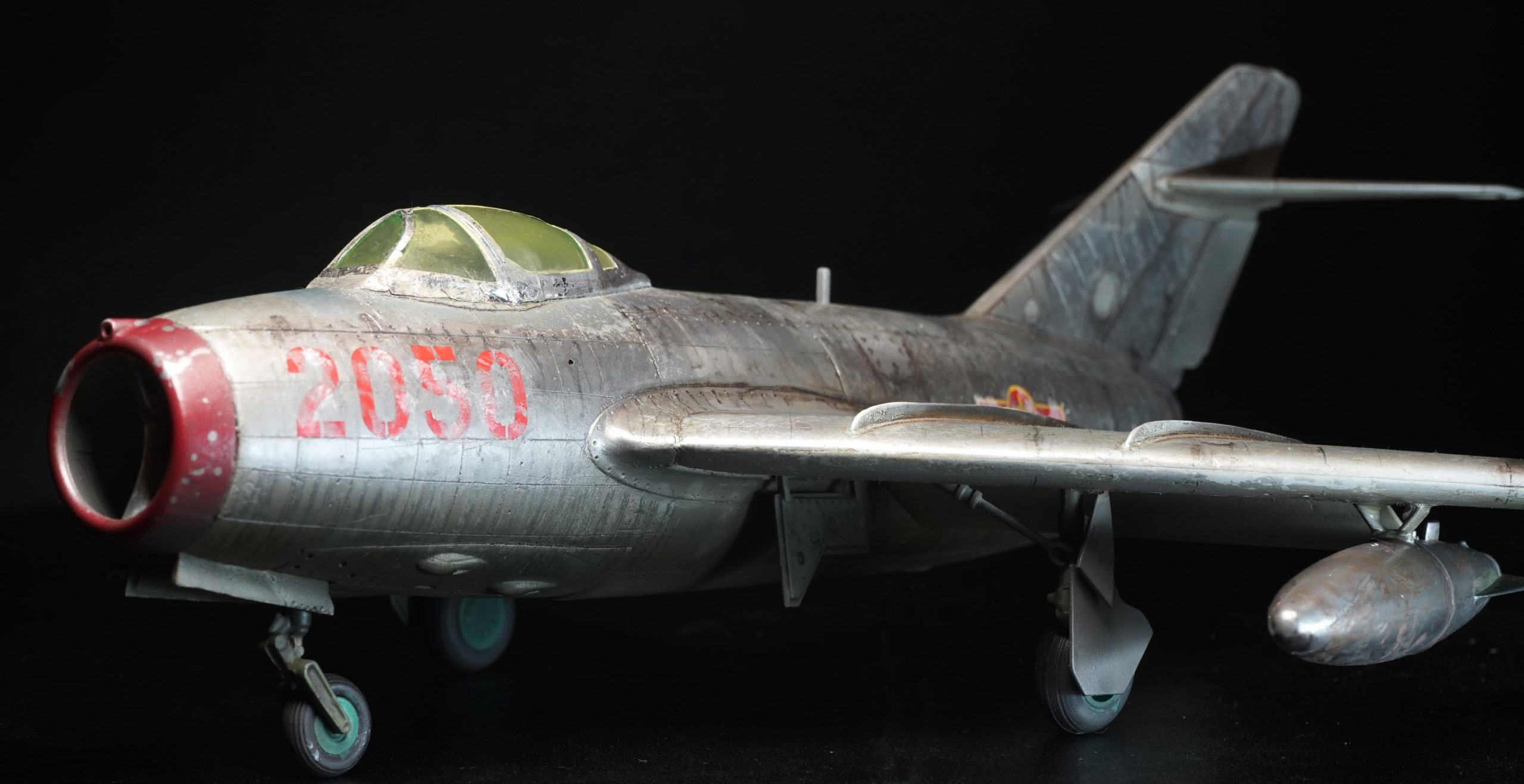 Mikoyan MiG-15 in Boneyard, 1/32