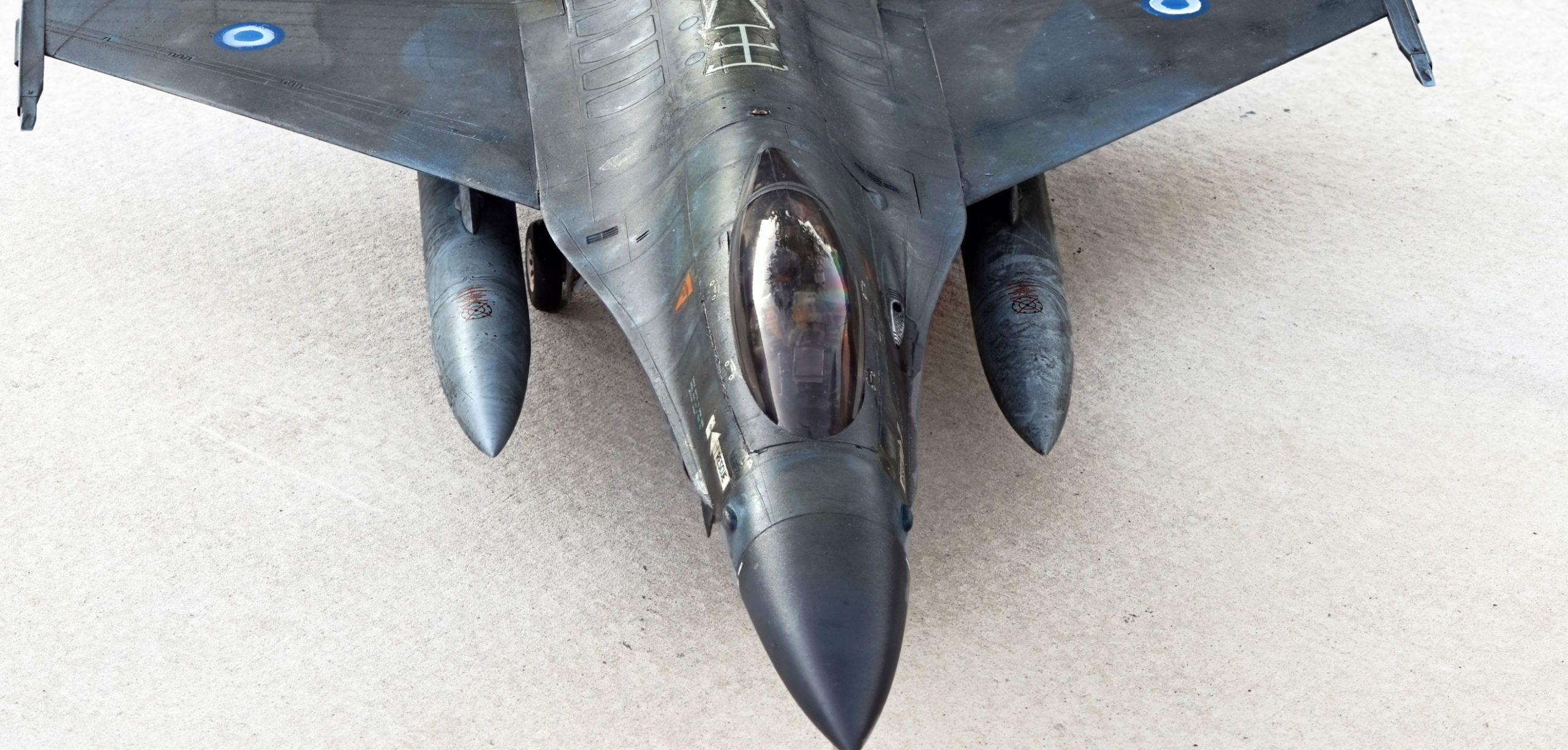 F-16A 1/32 in Weathered Hellenic Coating